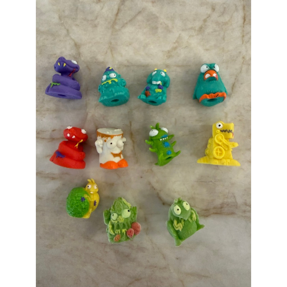 Lot of 11 Moose’s Trash Pack mini toys (including 2 flocked)